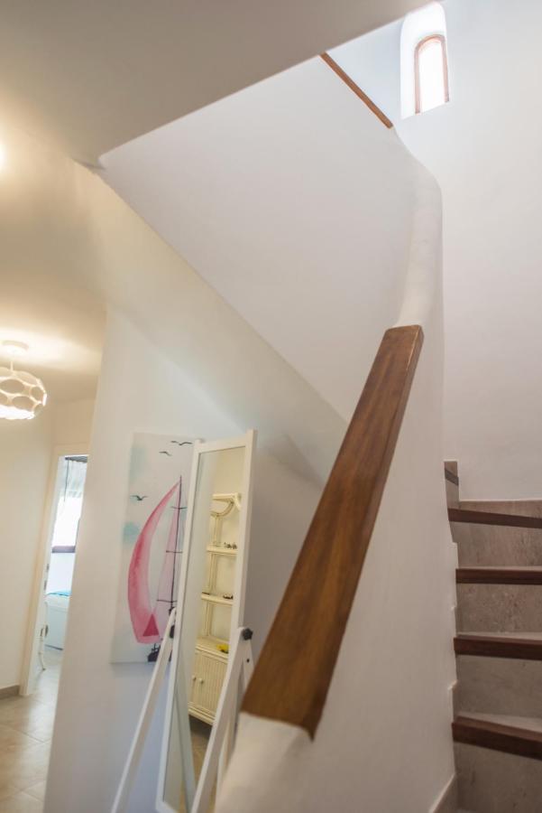 Villa Mediterránea: Spacious Luxury With Sea Views Atamaria