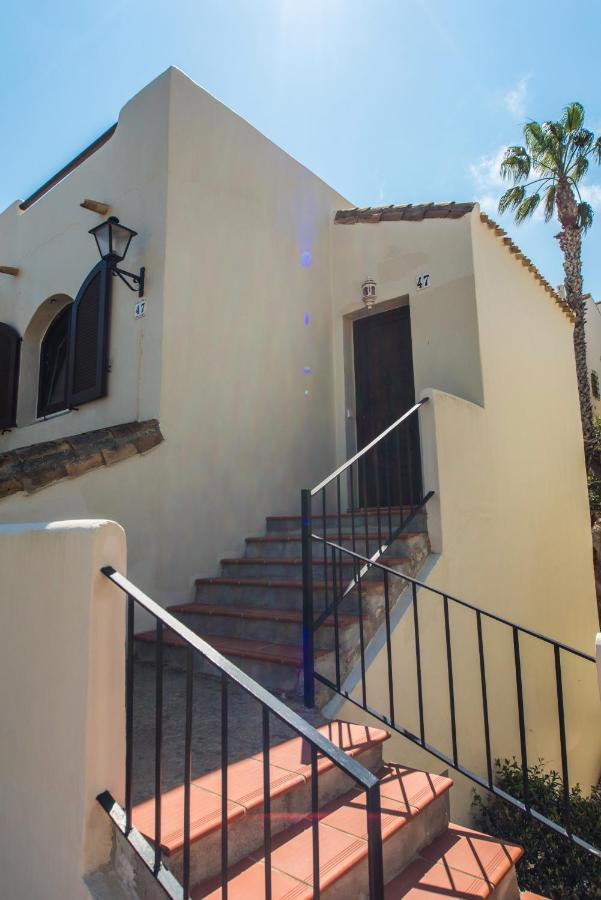 Villa Mediterránea: Spacious Luxury With Sea Views