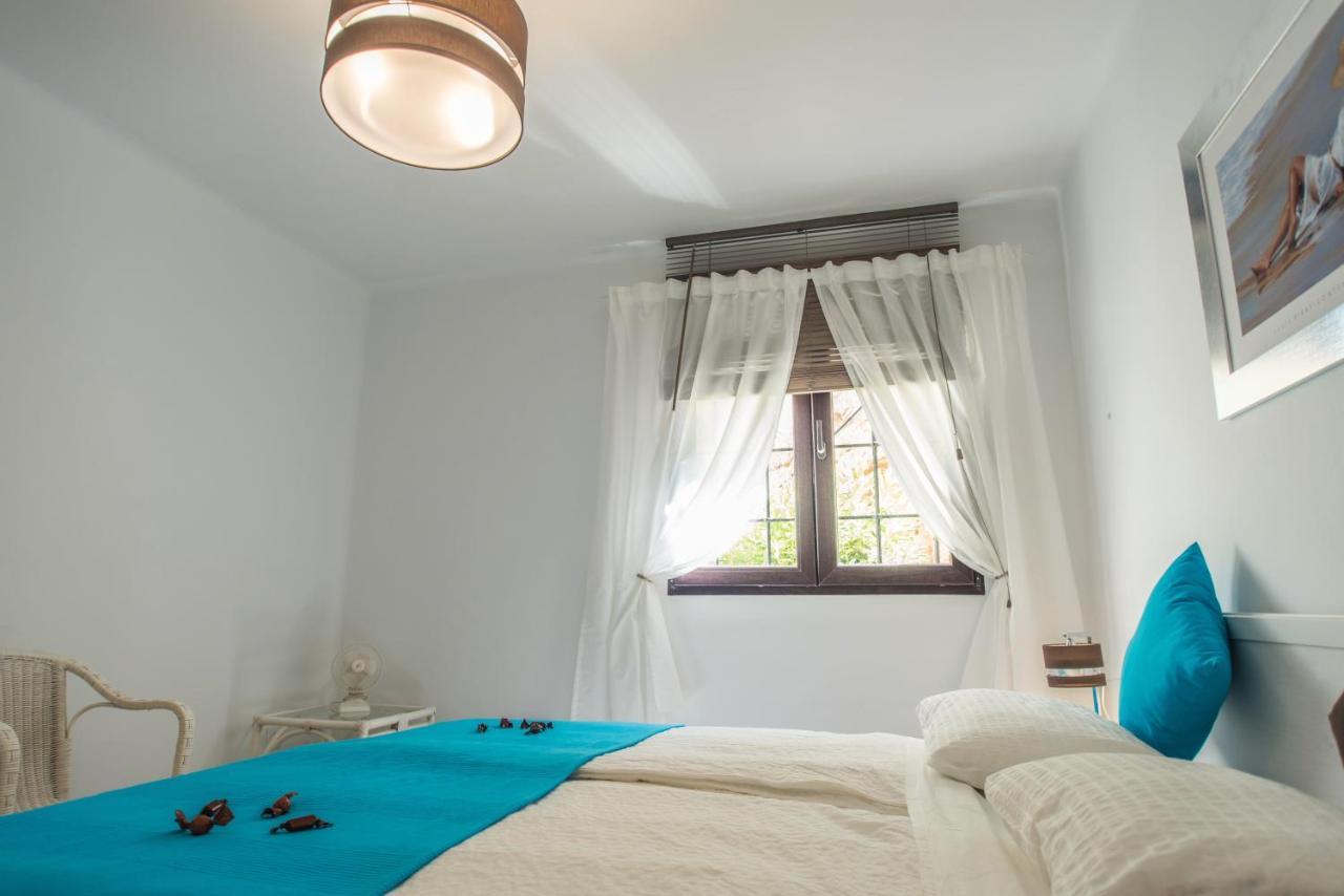 Villa Mediterránea: Spacious Luxury With Sea Views Atamaria