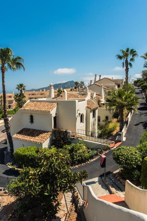 Mediterránea: Spacious Luxury With Sea Views